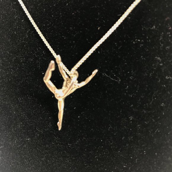 Tiny Dancer Gymnast SS pendant & Chain - Picture 5 of 9